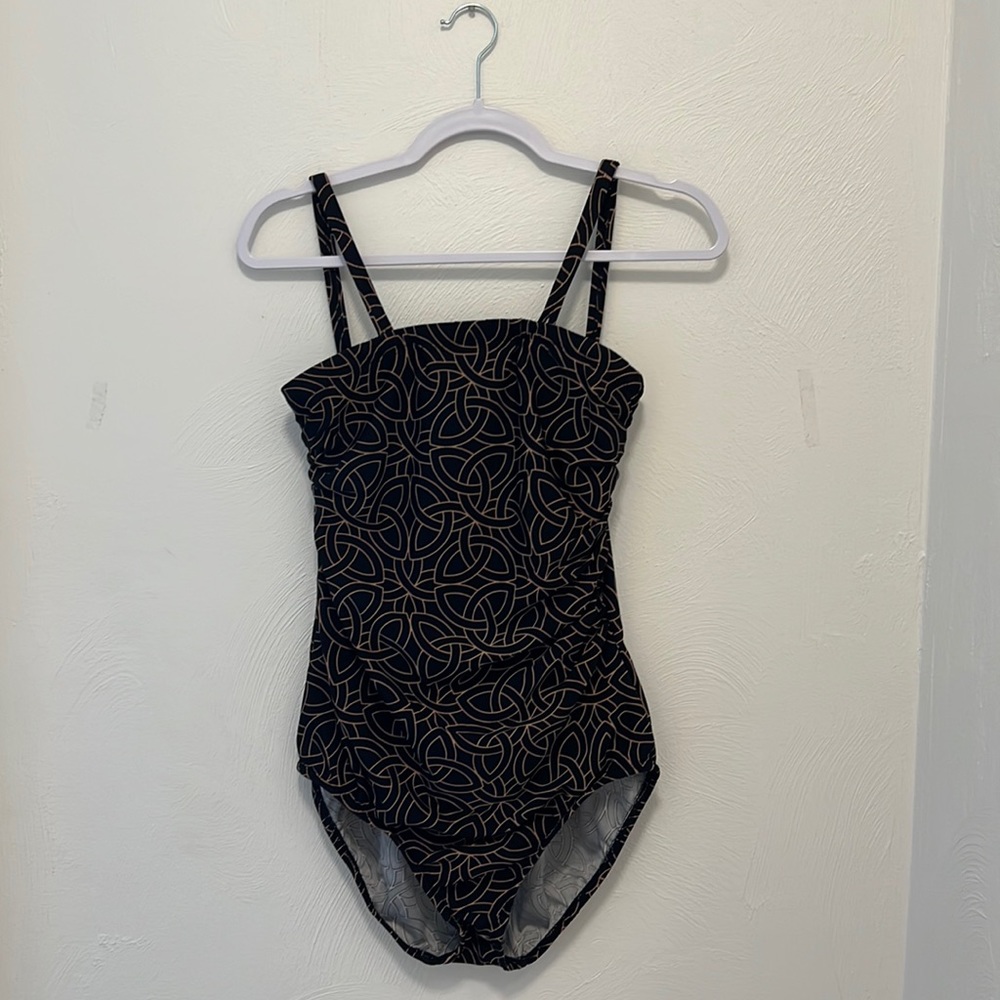Seaside resort wear women’s one piece bathing suit.  Size 18